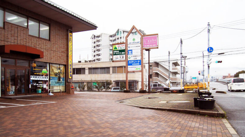 カテリーナ英会話教室 メイン教室はリバーサイド山陽マンション内にあります。
