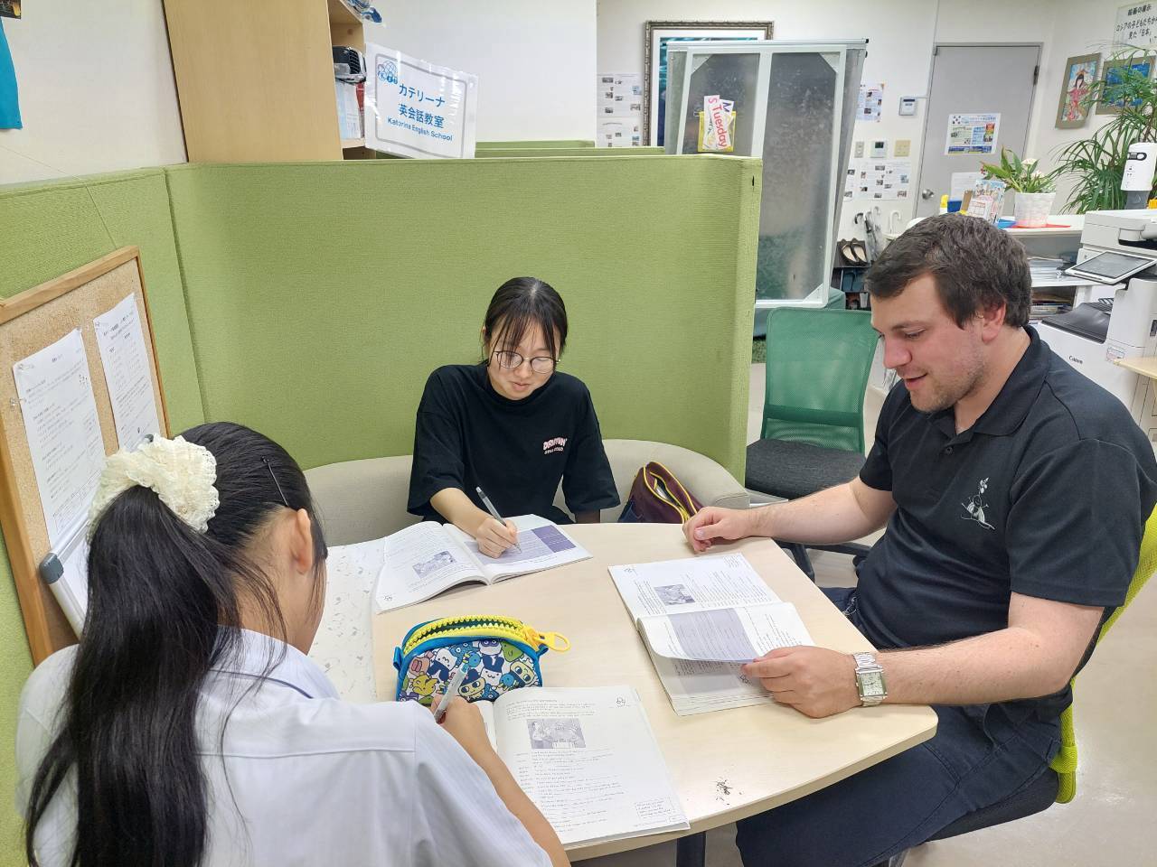 中学生の個別指導レッスンの様子